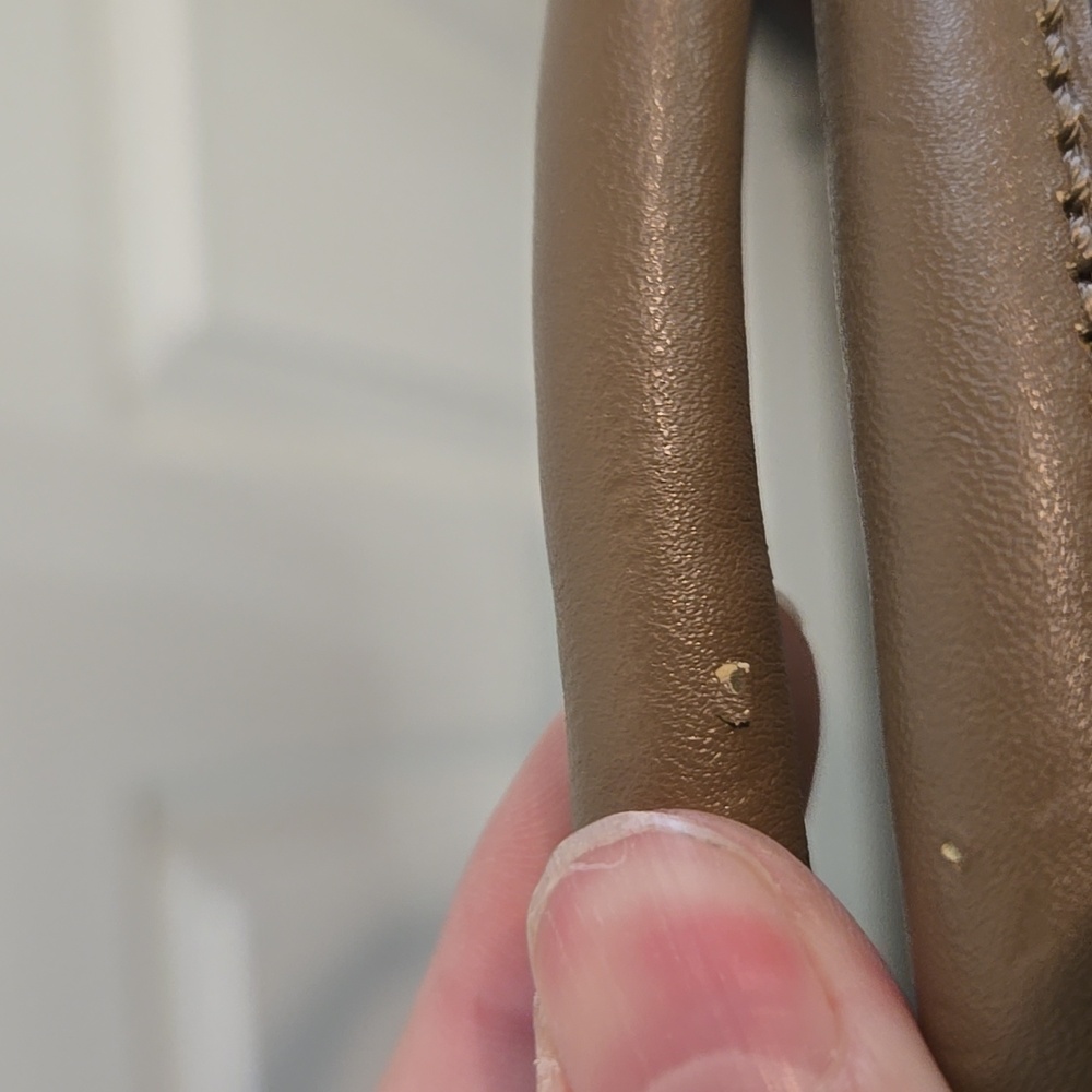 Guess Cream and Tan Tote Bag - Picture 5 of 8